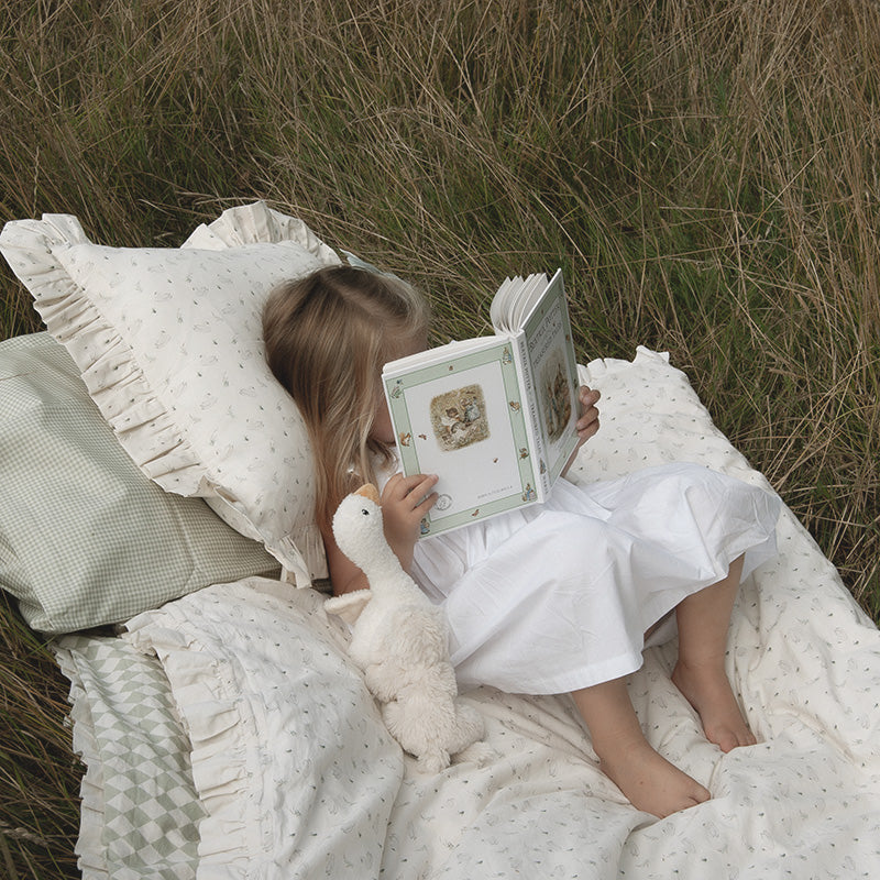 Organic Single Duvet Set - Ruffled Swans