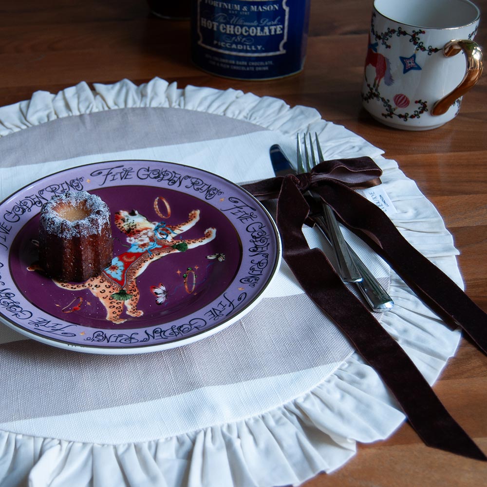 Round Ruffled Placemat - Mocha