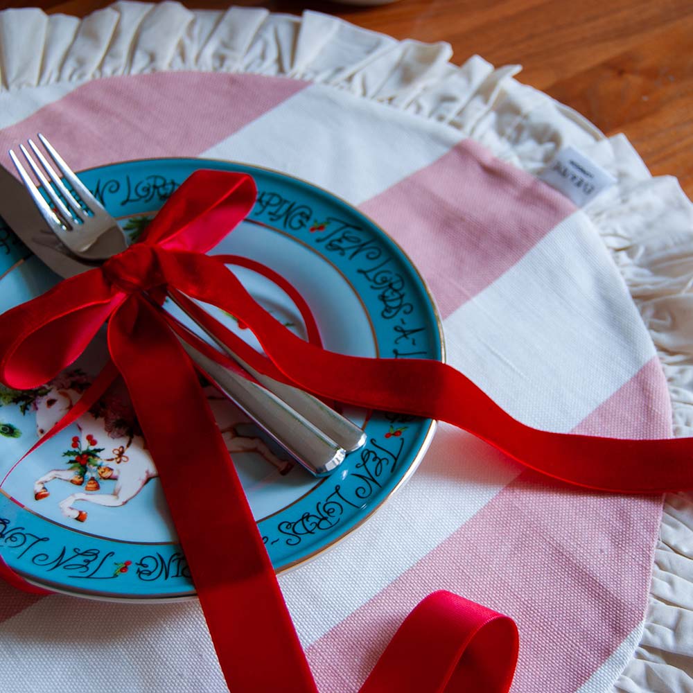 Round Ruffled Placemat - Pink